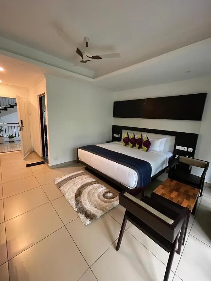 Amuse Vista Resorts And Spa Anachal 4*,  India